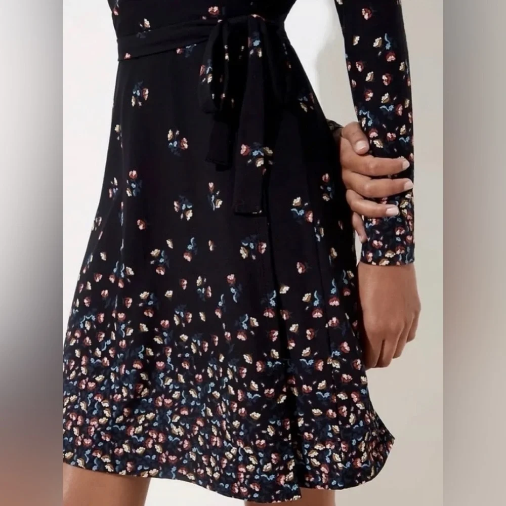 NWT The Loft Black Floral Wrap Dress - Picture 3 of 7